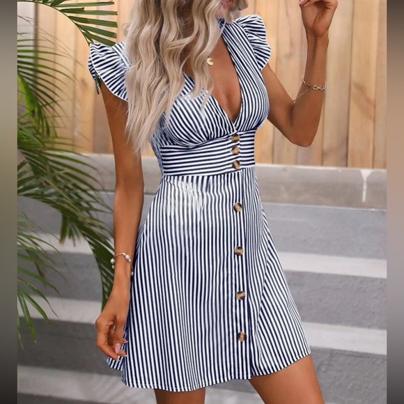 Boho navy blue plunging V neckline button detail dress - Picture 3 of 13